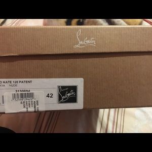 Christian Louboutin / So Kate Heel